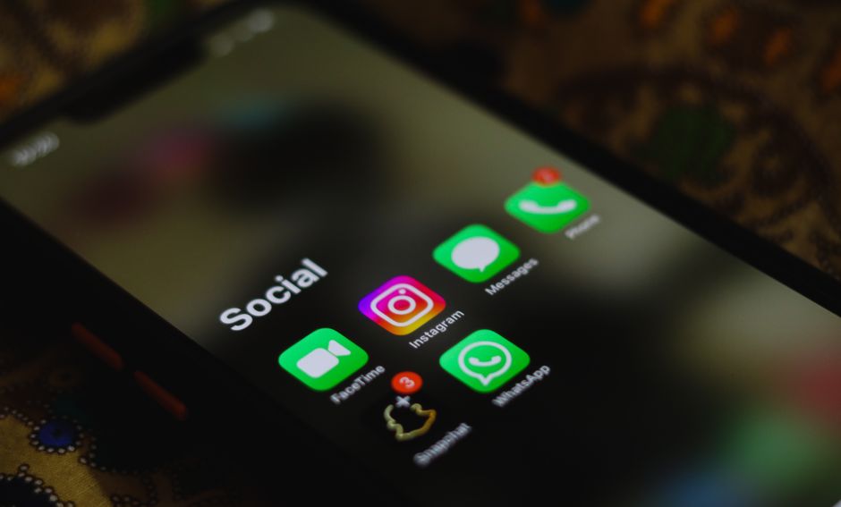 Sosiale Medier: En Inngående Utforskning av Dagens Digitale Landskap